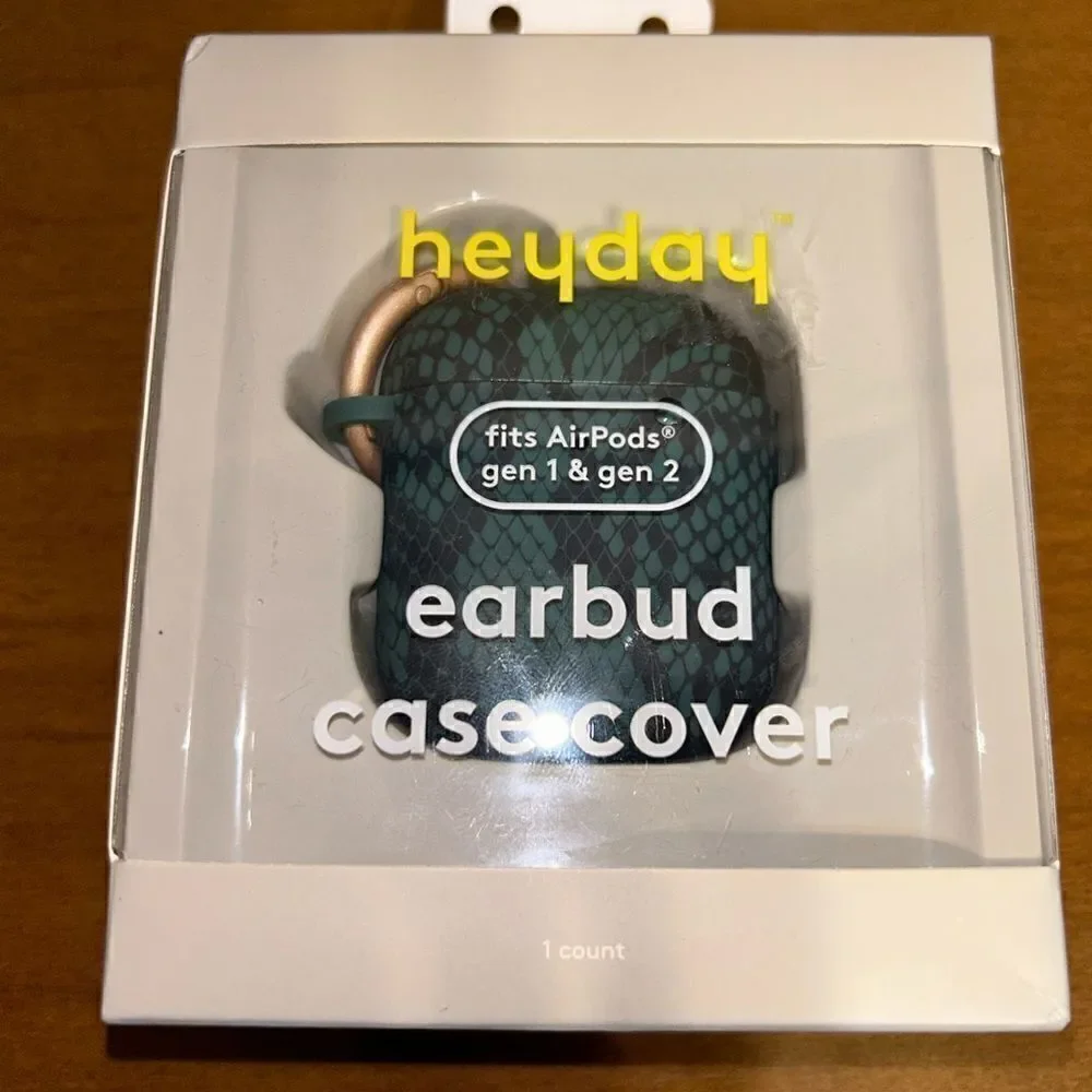 NWT hey day ear pods case cover